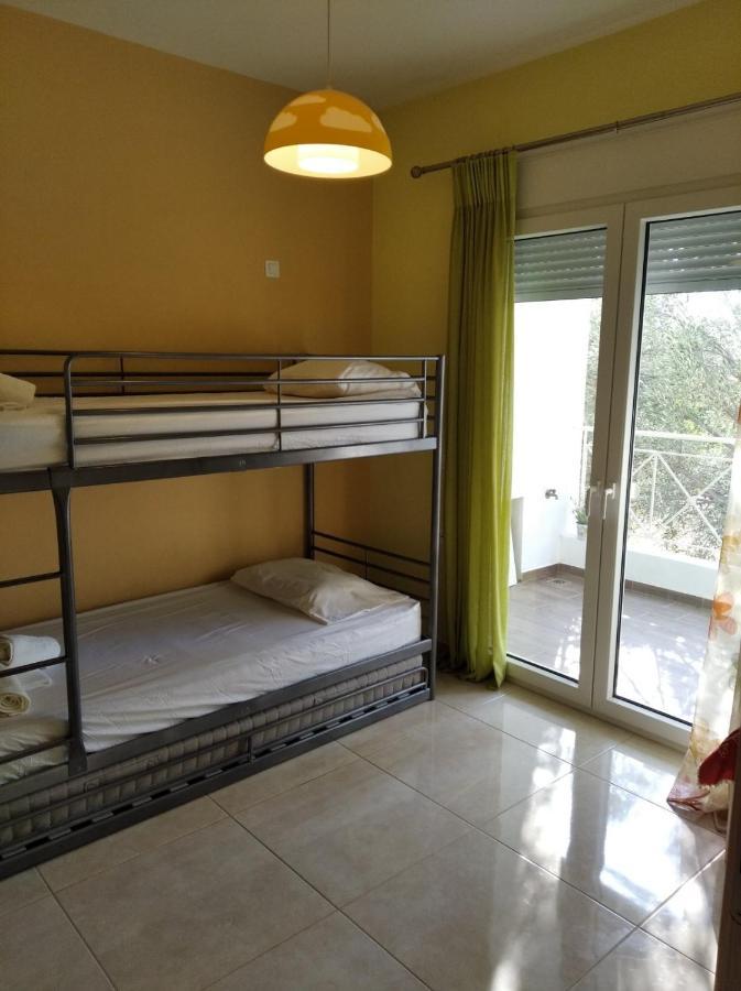 Cozy Villa Vita Lagonisi Kalivia Thorikou Екстериор снимка