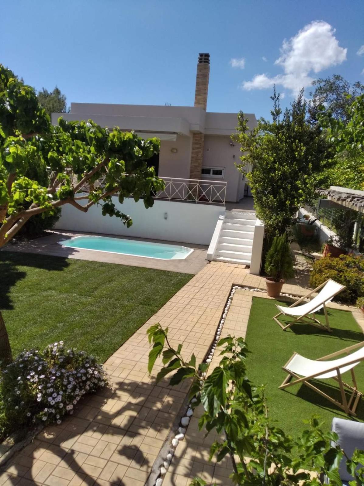 Cozy Villa Vita Lagonisi Kalivia Thorikou Екстериор снимка