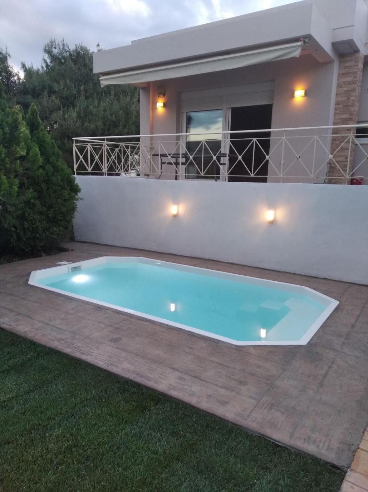 Cozy Villa Vita Lagonisi Kalivia Thorikou Екстериор снимка