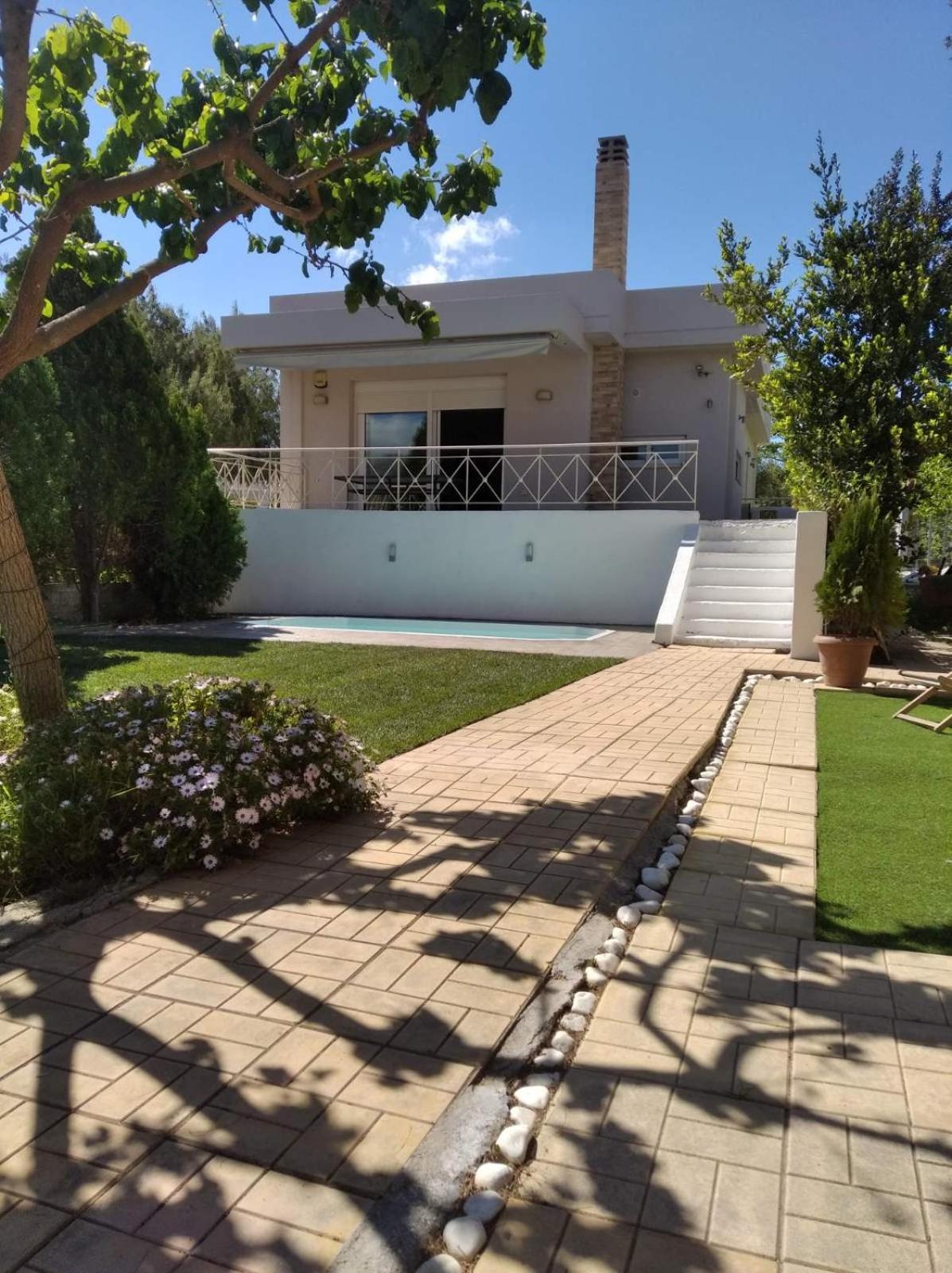 Cozy Villa Vita Lagonisi Kalivia Thorikou Екстериор снимка